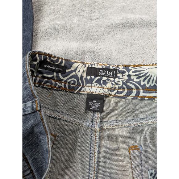 A.N.A Jeans Women's Plus Size‎ 14P Mid Rise Bootcut Modern medium wash - Picture 5 of 10